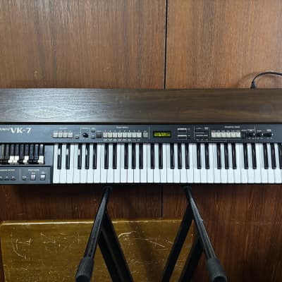 Roland VK-7 Combo Organ "Virtual ToneWheel" sound