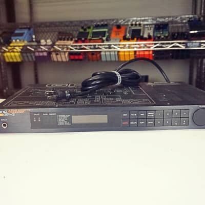 Roland GP-8 Guitar Multi-Effect Unit
