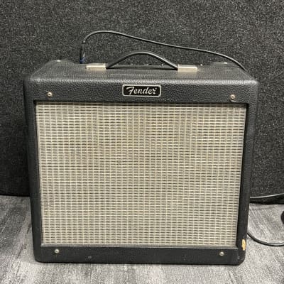 Fender Blues Junior 15-Watt 1x12