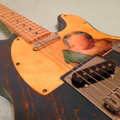 Squier Affinity Telecaster blue relic with hardshell case image 10