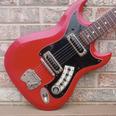 Hagstrom D2H Deluxe Red Sparkle w/ Hagstrom Case | Reverb