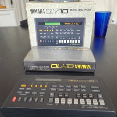 Yamaha QY10 Sequencer 1990 - Black