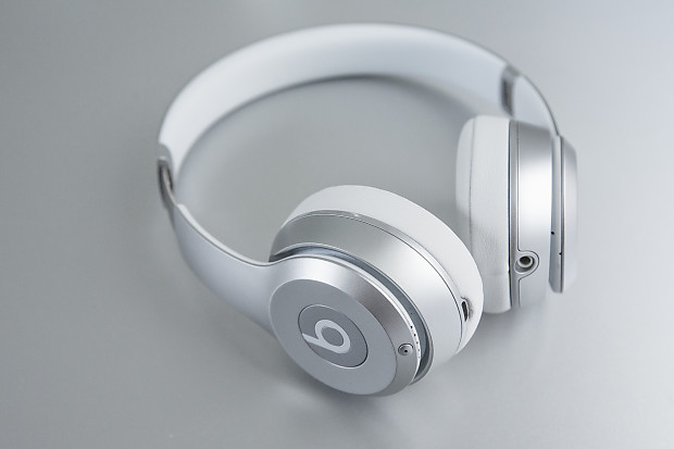 Beats by Dre Beats Solo2 Wireless On-Ear Headphone - Silver 2016
