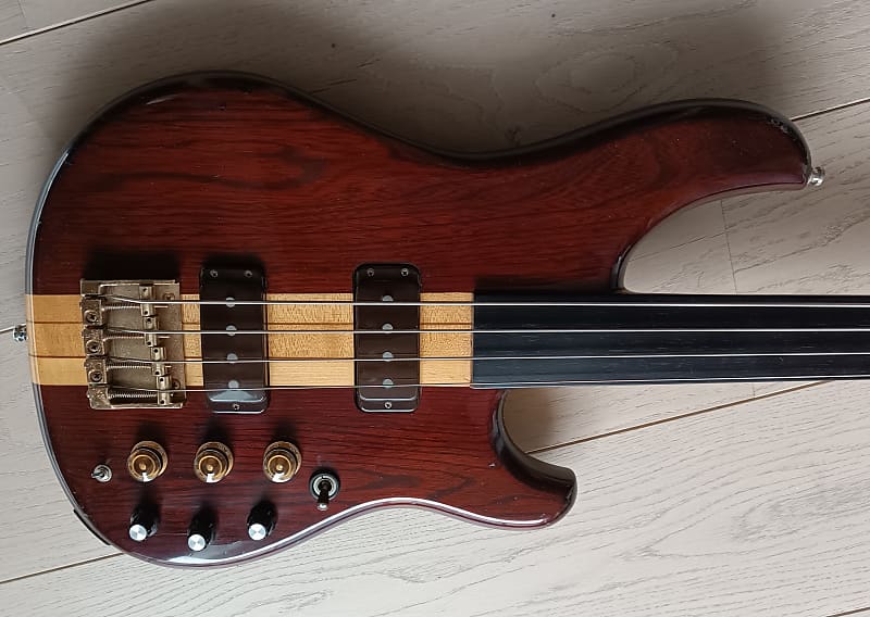 アイバニーズMC-940DS Ibanez Musician MC-940DS Fretless Sting 1980 Wood