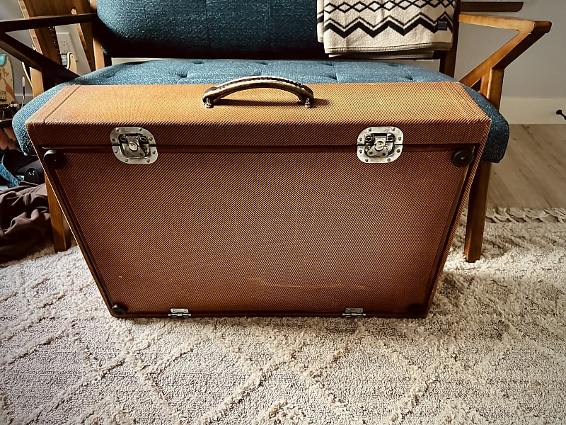 Salvage Custom Large 30x18 Tweed pedalboard | Reverb