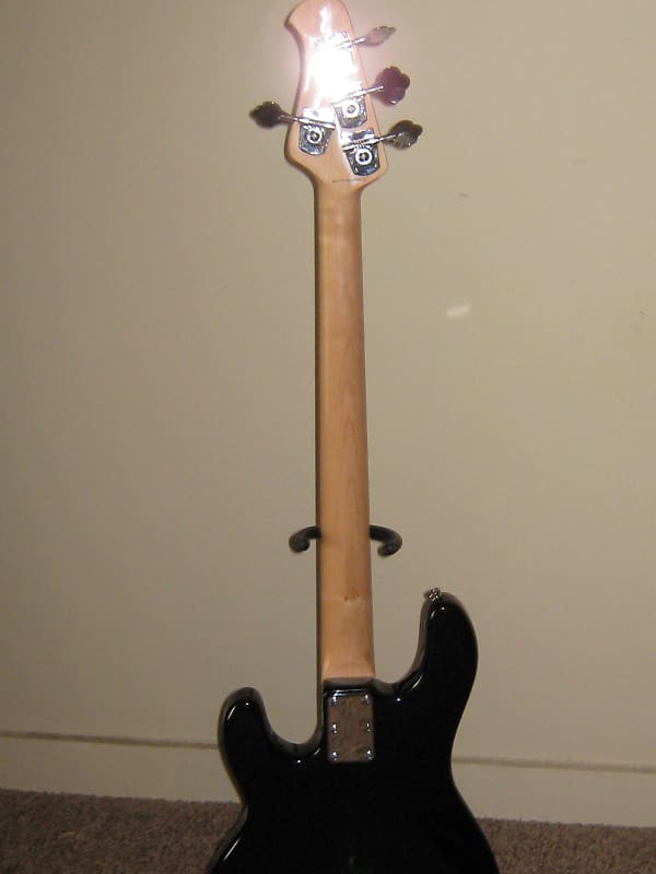 Sterling Ray34CA ブラック（ギグバッグ付） Sterling by MUSICMAN Ray34 (Black/Rosewood) ｜イケベ楽器店