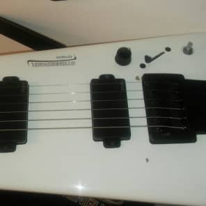 Steinberger SS-2F?  White image 2