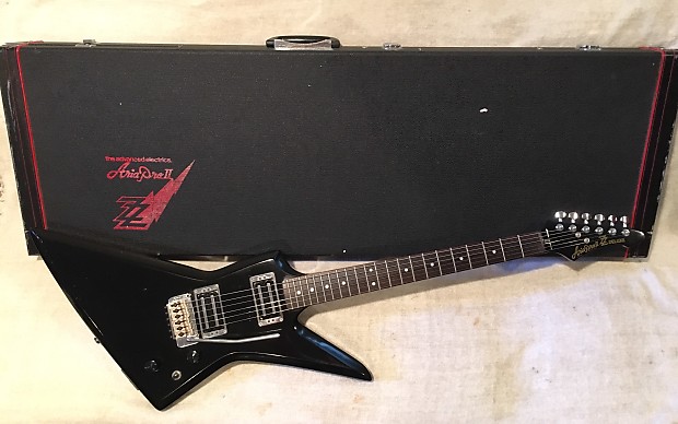 Aria Pro II ZZ Deluxe Electric Guitar + OHSC Case Explorer