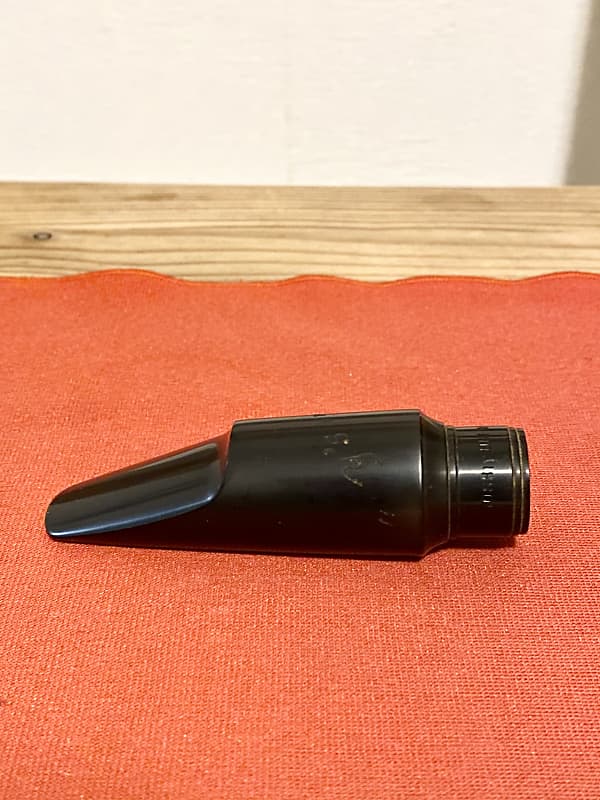 Y's One Saxophone Mouthpiece Tenor [Brilhart Hard Rubber #4 model]