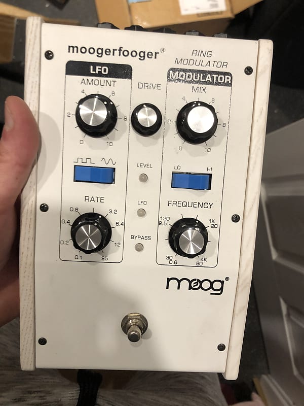 Moog MF-102 Moogerfooger Ring Modulator White