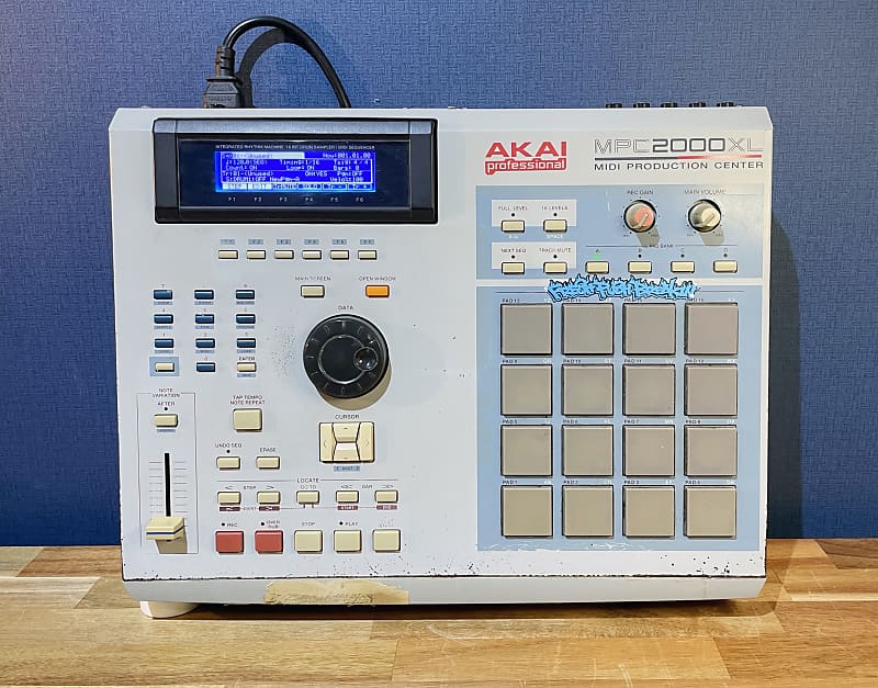 Akai MPC2000XL 32MB RAM OS Ver 1.14 w/ New LCD DIsplay | Reverb