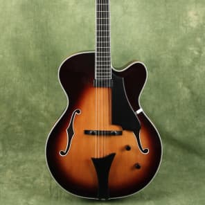 Hofner J17-SB  Archtop  - Single pickup Jazz Guitar in Sunburst image 3