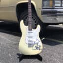 Fender Stratocaster MIM w/Squier Hardshell Case