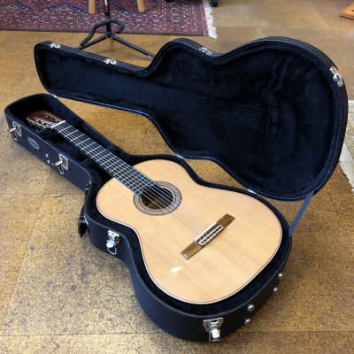 Lyon & Healy Spain Handcrafted Cedar/Figured Grenadilla Classical Acoustic w/Hard Case image 9