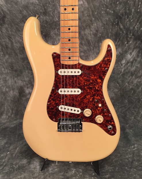 1983 fender stratocaster sales 2 knob
