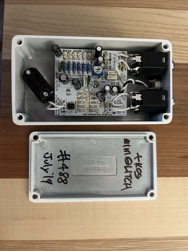 The King of Gear Mini Glitch | Reverb