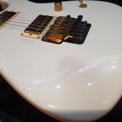 2020 Friedman CALI Vintage White Gold Electric Guitar image 9