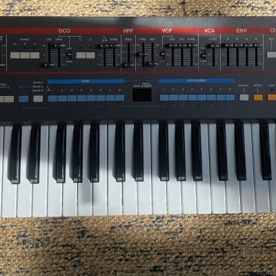 Roland Juno-106 61-Key Programmable Polyphonic Synthesizer 1984 - 1985 - Black