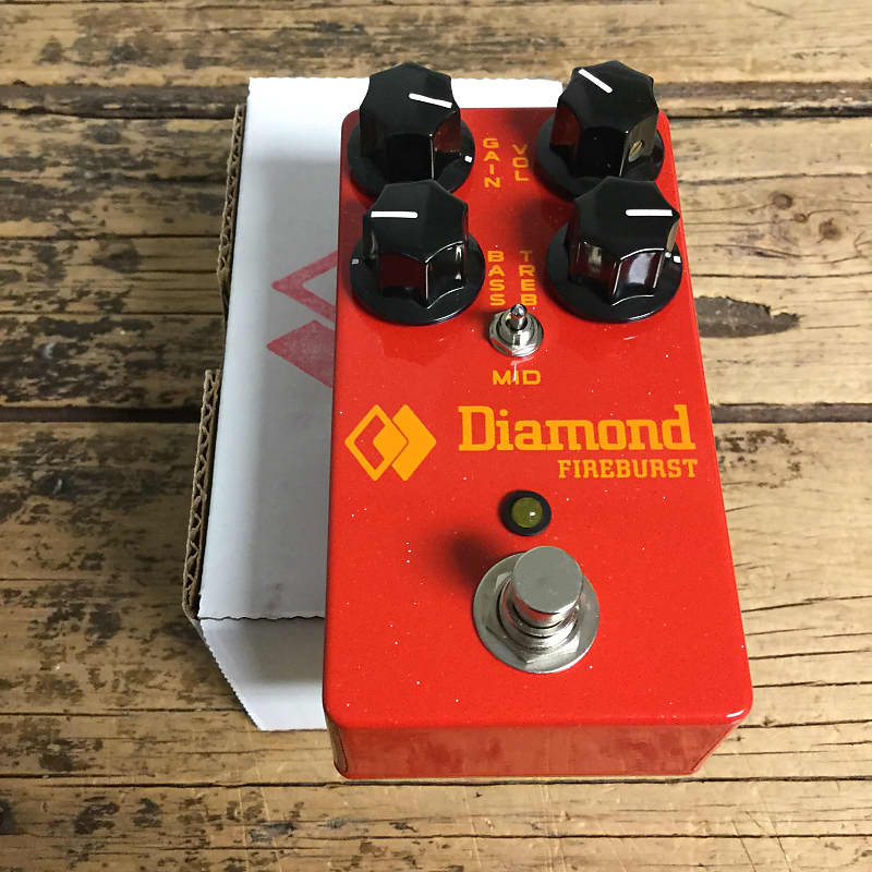 ギター DIAMOND Guitar Pedal FIRE BURST Diamond Fireburst Fuzz/Distortion - YouTube