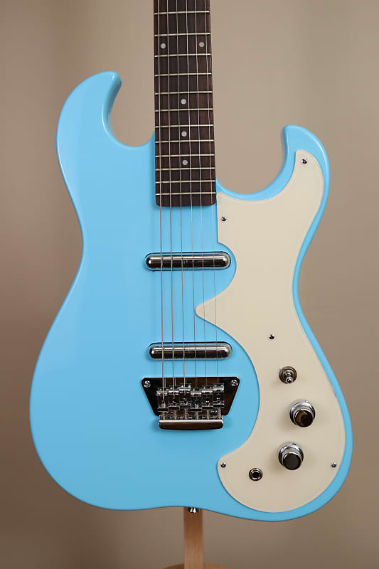 Silvertone 1449 Reissue Daphne Blue