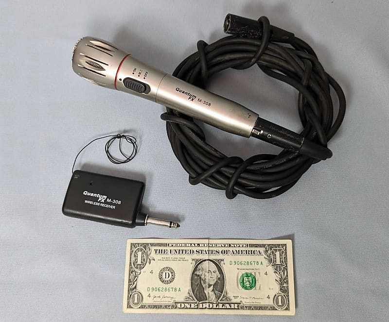 QuantumFX M 308 Wireless Dynamic Microphone Silver Reverb