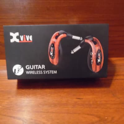 Xvive  U2 rechargeable 2.4GHz Wireless Guitar System - Digital Guitar Transmitter/Receiver  (Wood) image 1