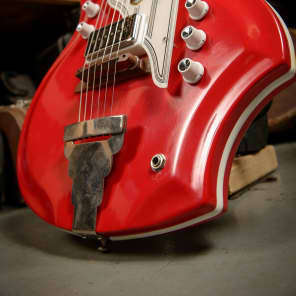 Rick Nielsen's 1962-64 National Glenwood 95 Map Guitar in Vermillion Red image 8