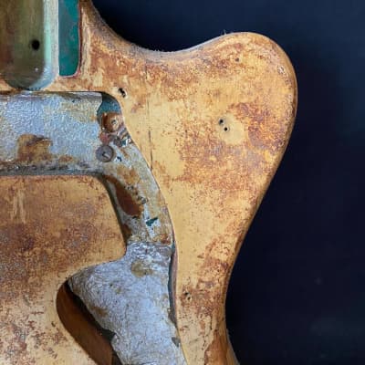 Wandre Davoli Cobra Bass body and neck image 3