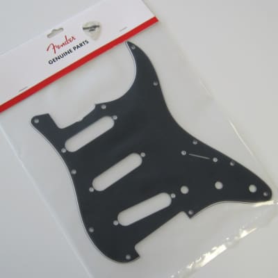 Fender USA 11-hole ’60s Vintage Stratocaster Pickguard 3-ply Black 0991345000 image 1