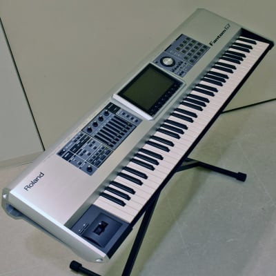 Roland Fantom-G7 76-Key Workstation Keyboard 2008 - 2010 - Silver