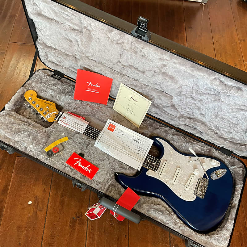 Fender Cory Wong Signature Stratocaster Sapphire Blue Transparent 8lbs, 3oz US21002307 image 1