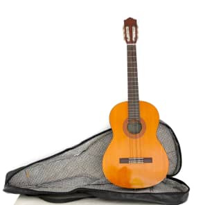 Yamaha C40 Full Size Nylon-String Classical Guitar image 2