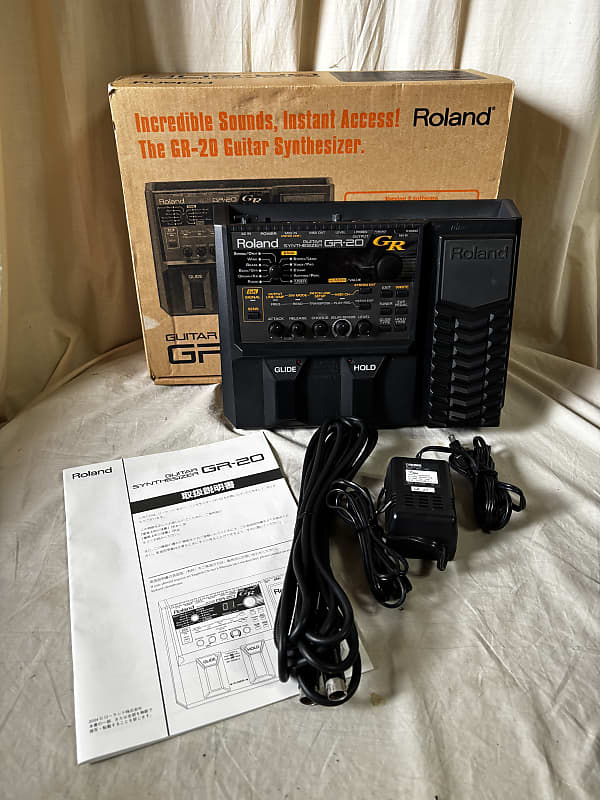 Roland GR-20 Guitar Synthesizer | Reverb UK