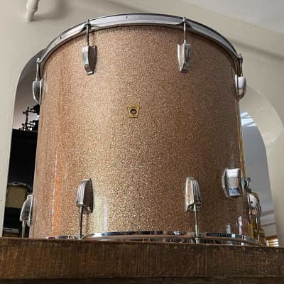 1960's Ludwig 20" Champagne Sparkle Floor Tom 18x20 image 2