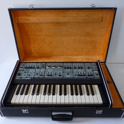 Roland System 100 Model 101 37-Key Synthesizer | Reverb