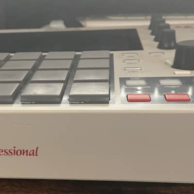 Akai MPC One Standalone MIDI Sequencer Retro Edition | Reverb