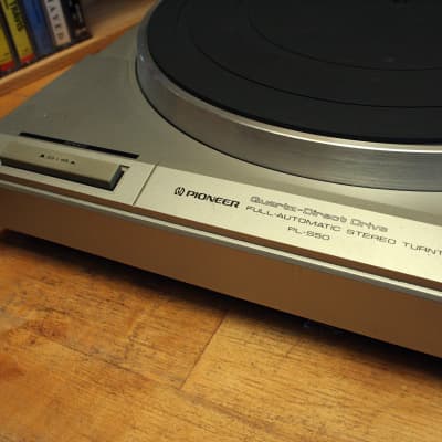 Pioneer PL-S50 Fully Automatic Turntable image 3