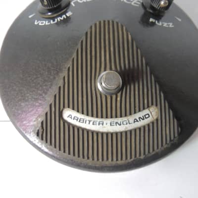 Vintage 1966 Arbiter England Fuzz Face Effects Pedal NKT 275 Transistors image 3