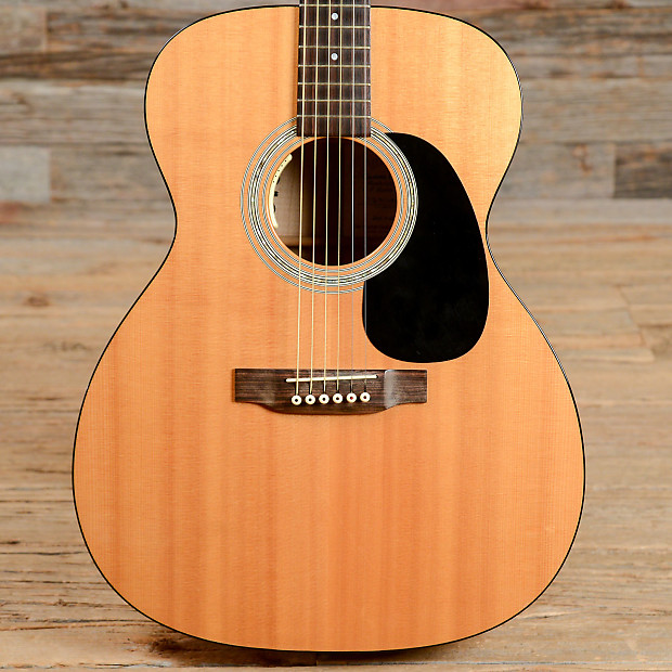 Martin J-16 'Custom' 200 or 200 Flamed Maple Back/Sides Natural USED (s291)