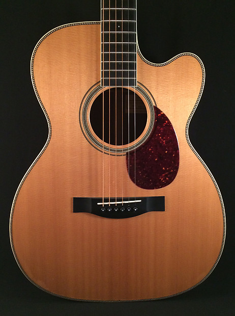 Om hotsell cutaway guitar
