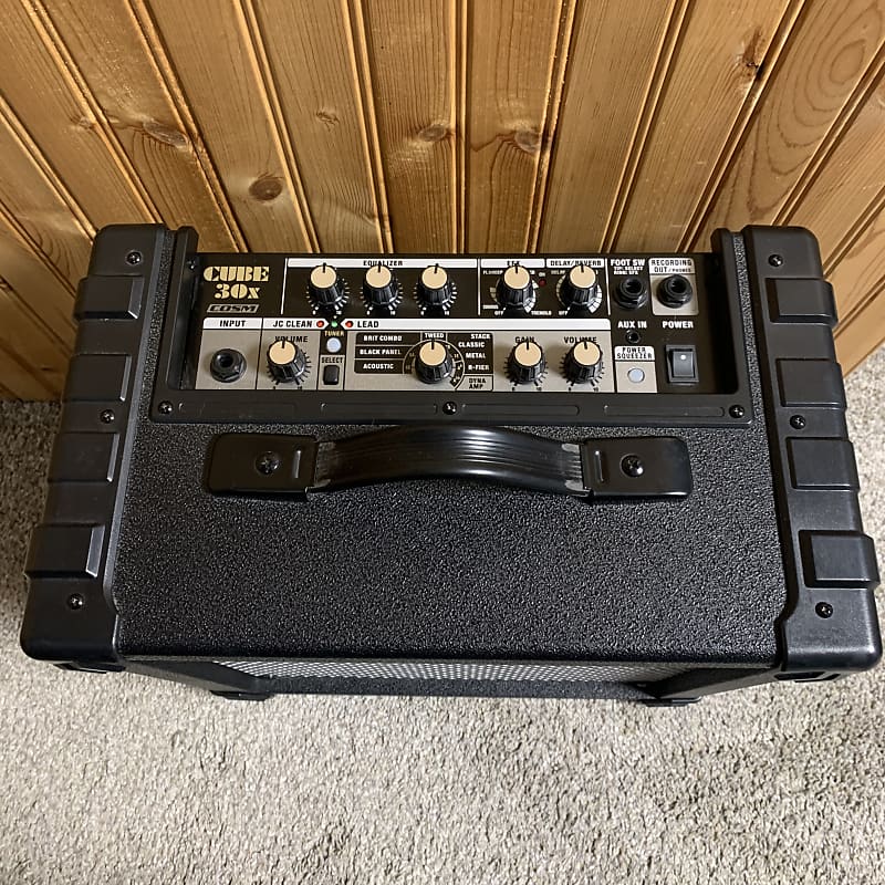 Roland top cube 30x