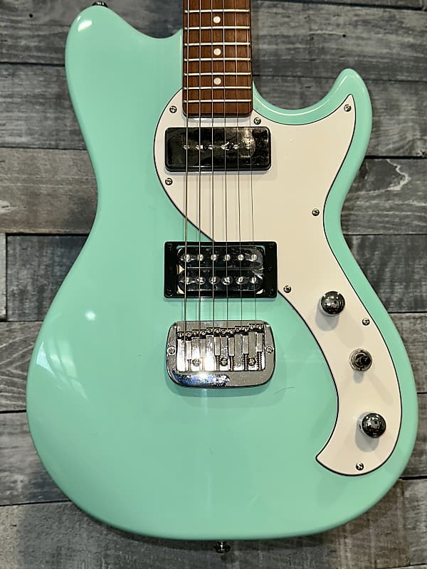 G&L Tribute Fallout | Reverb