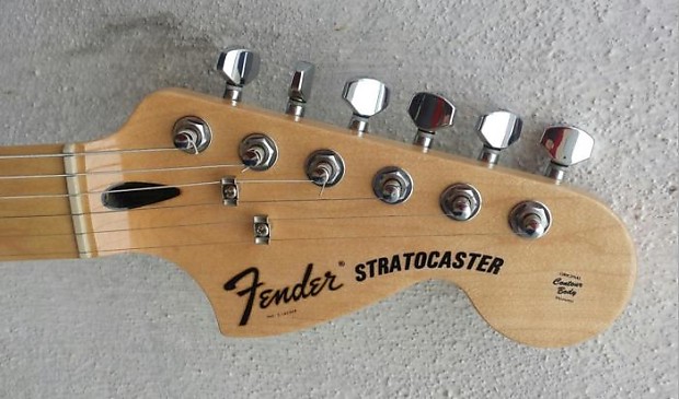 Squier stratocaster deals headstock