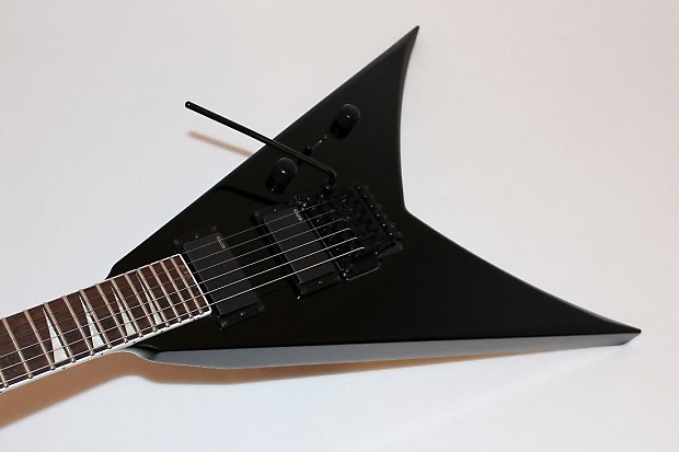純正ハードケース付き希少 DBZ guitars マットブラック EMG 純正ハードケース付き希少 DBZ guitars マットブラック EMG