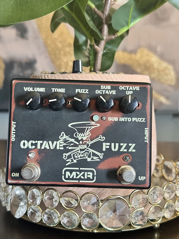 MXR SF01 Slash Octave Fuzz