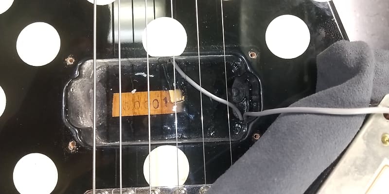 Fernandes FV105RR Randy Rhoads Polka Dot style Flying V | Reverb Fernandes FV105RR Randy Rhoads Polka Dot style Flying V | Reverb