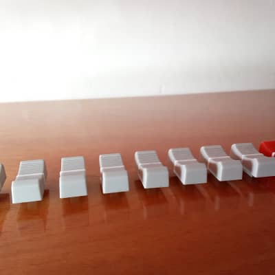 Zoom R16 / R24 - Complete set of slider knob image 3