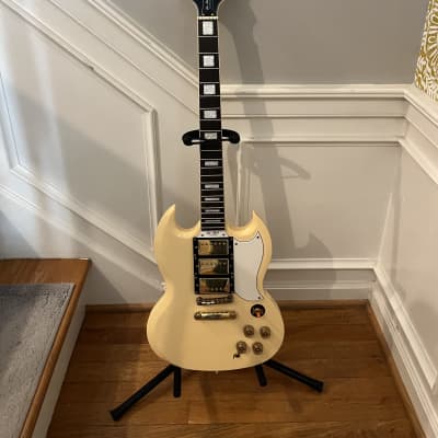2006 Epiphone G-400 with hard shell case for sale