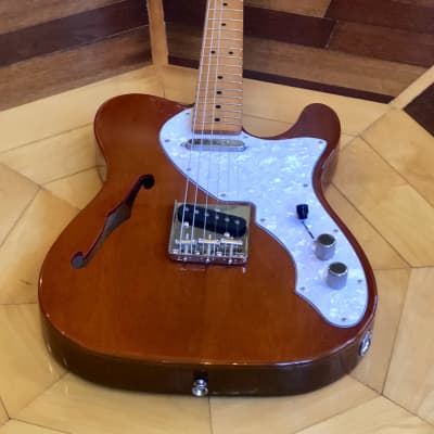 Squier by FENDER Classic Vibe '60s Telecaster Thinline Electric Guitar Natural image 5