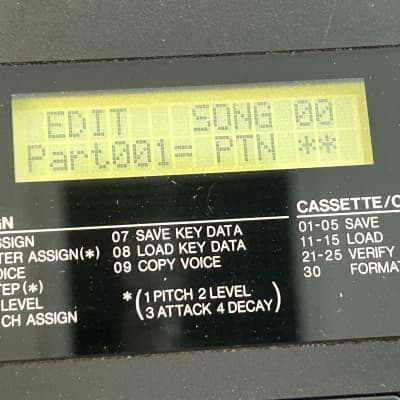 Yamaha RX5 drum machine as-is not-working powers-on image 2